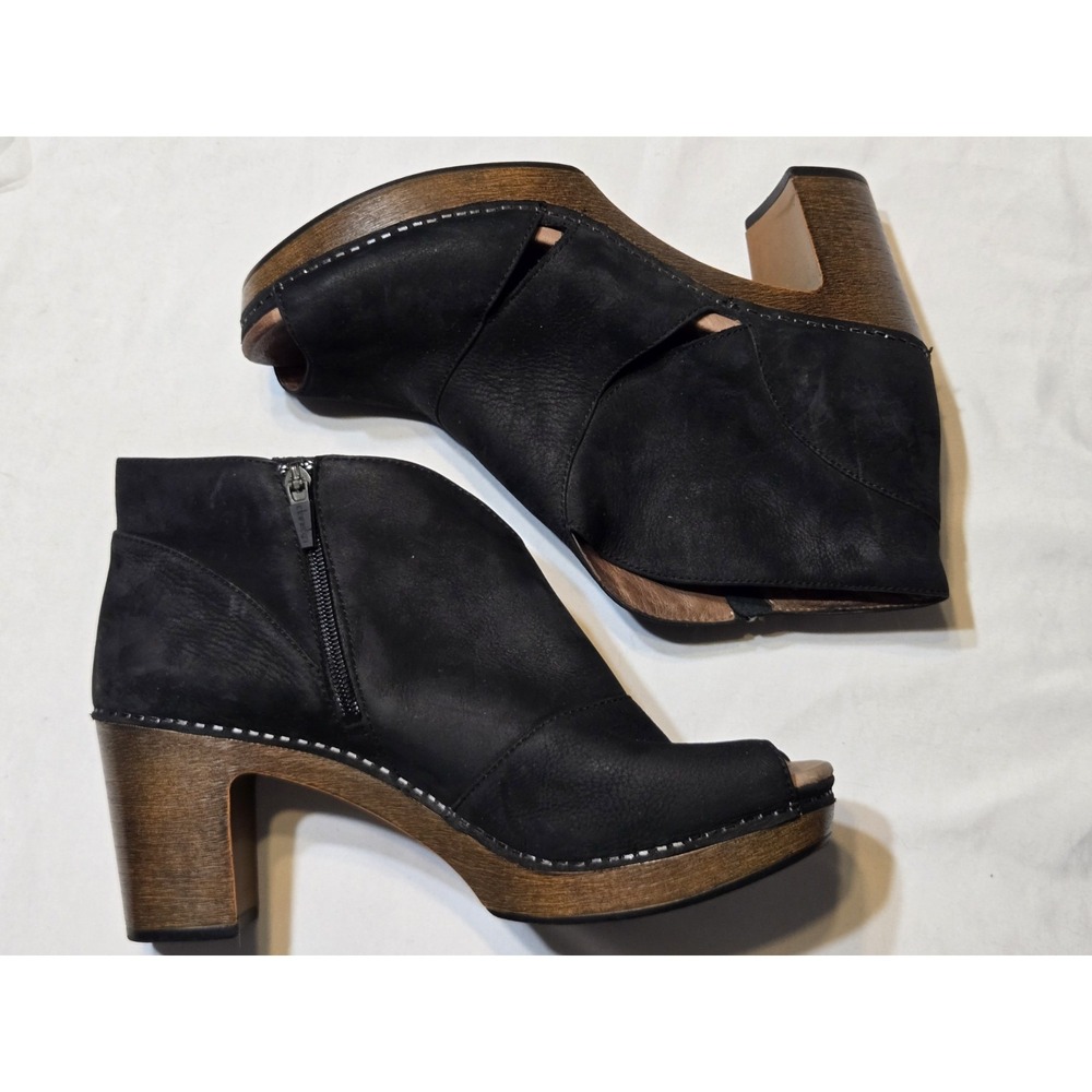 DANSKO Delphina Black Milled Nubuck Peep Toe Platform Clogs Sandals EUR42/US 10